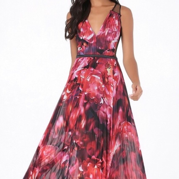 • Bebe floral maxi dress • - Picture 2 of 4